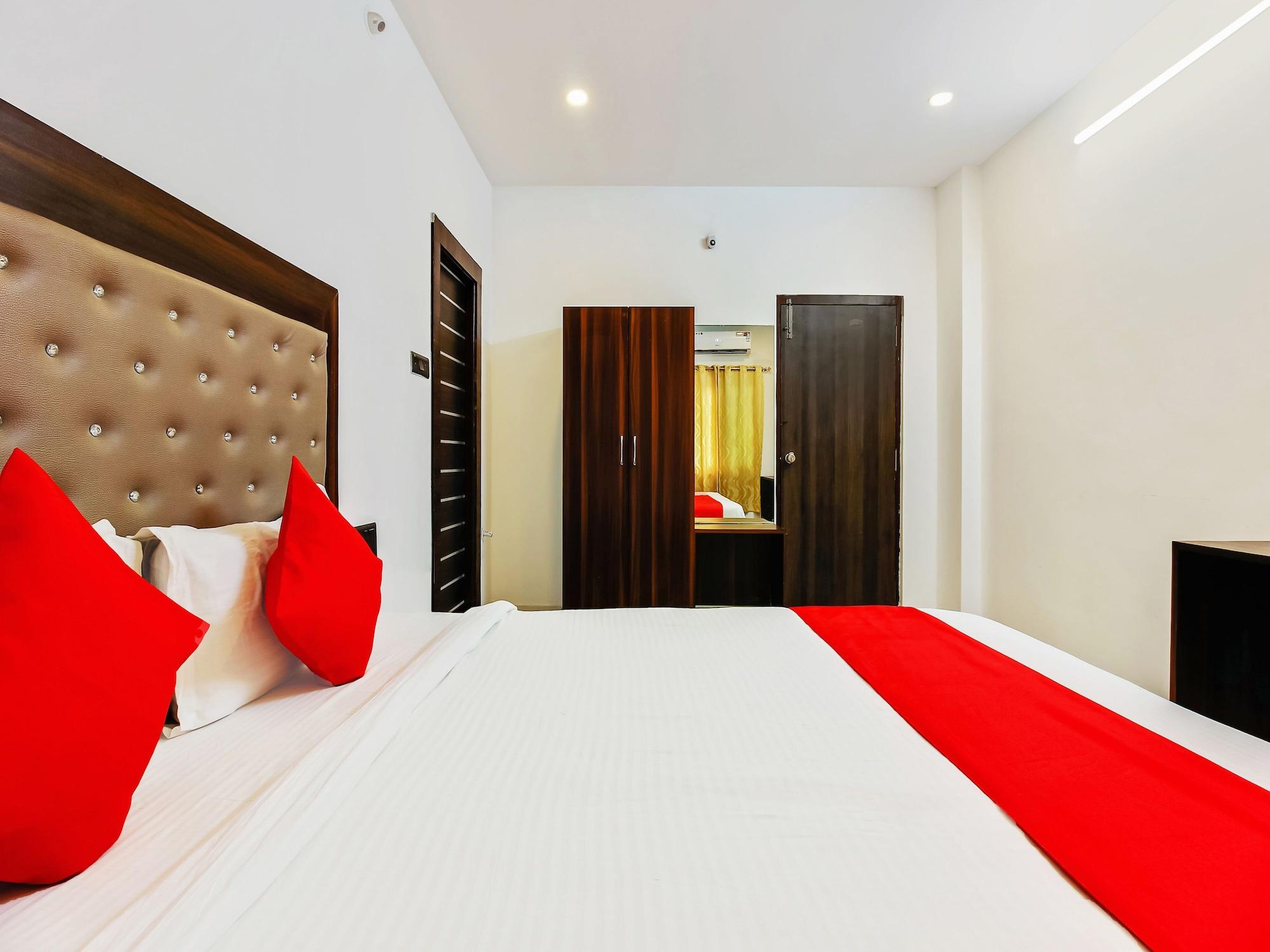 Oyo 29131 Hotel Mn Grand Shamshabad Exterior photo